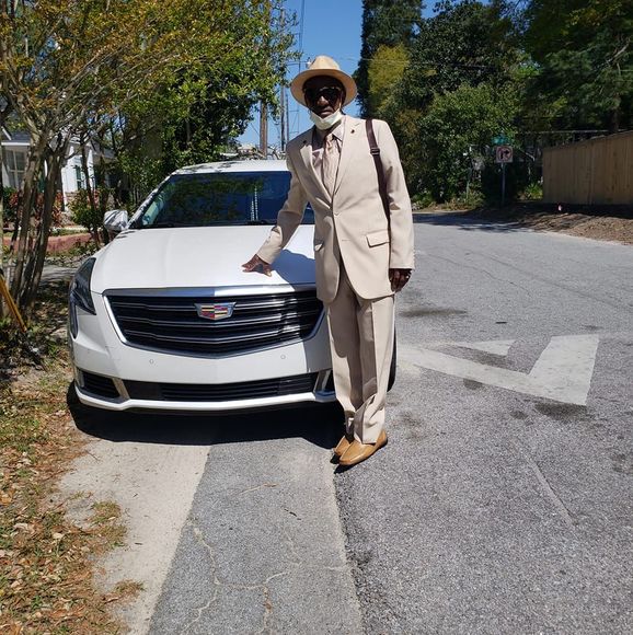 Meet your Posher, Larry e - Picture 1 of 1